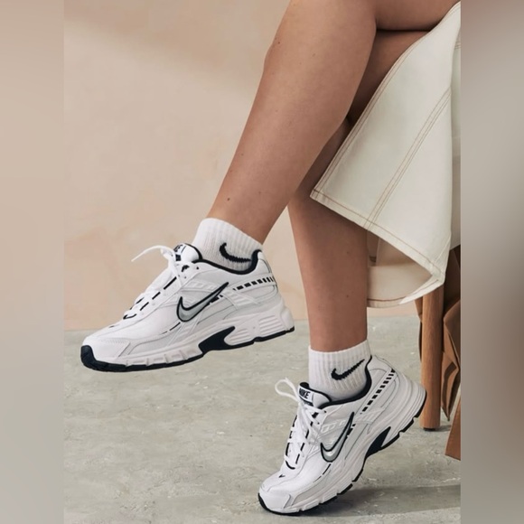 NIKE WOMENS INITIATOR RUNNING SHOE